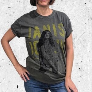 JANIS JOPLIN Live At Carnegie Hall Graphic Tee ~ NWOT